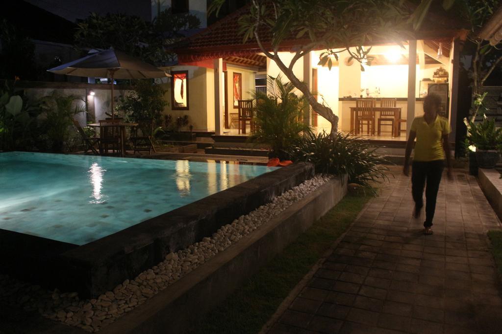 Puri Clinton Bali Apartment Nusa Dua  Exterior photo